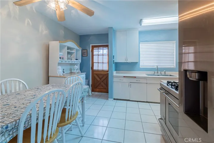 702 W Carter Drive, Glendora, California 91740