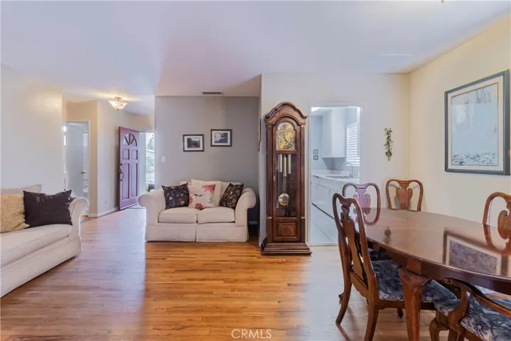 702 W Carter Drive, Glendora, California 91740