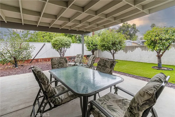 702 W Carter Drive, Glendora, California 91740
