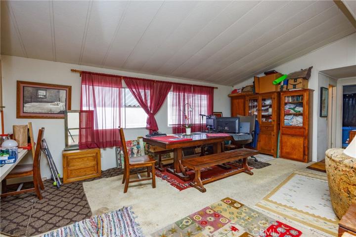 Large open area - currently a dining room