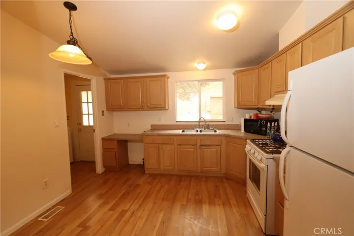 1563 Old Long Valley Road, Clearlake Oaks, California 95423