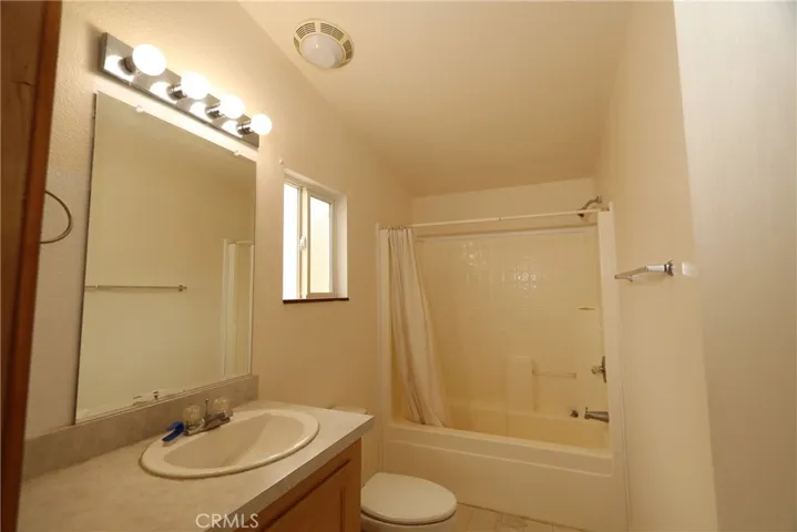 1563 Old Long Valley Road, Clearlake Oaks, California 95423