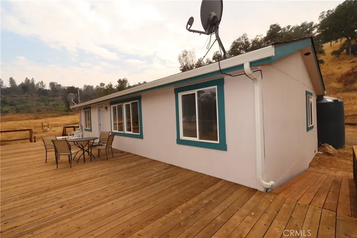 1563 Old Long Valley Road, Clearlake Oaks, California 95423