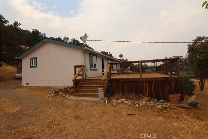 1563 Old Long Valley Road, Clearlake Oaks, California 95423