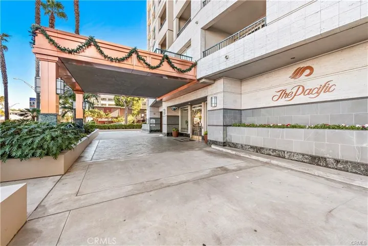 The Drive way and   Porte Cochere