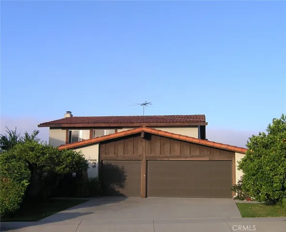 Clean curb appeal