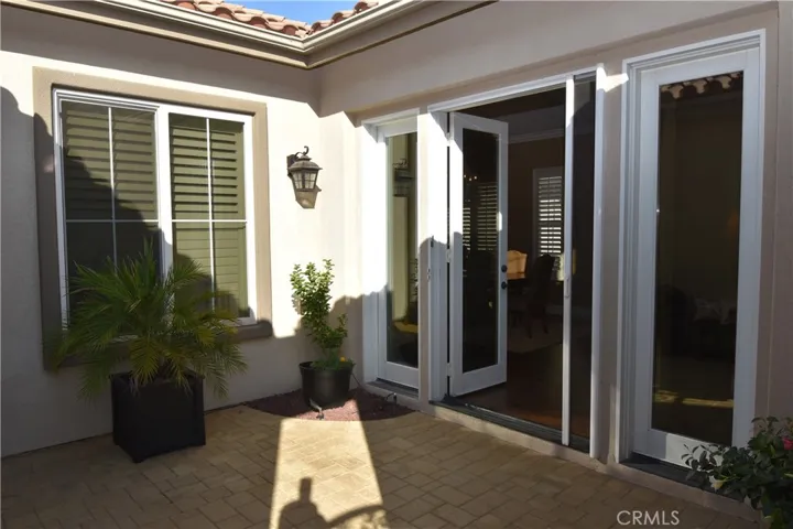 24212 Songsparrow Lane, Corona, California 92883