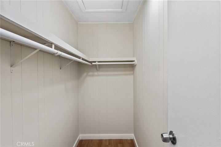 Walk in closet