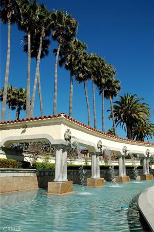 Majestic Entry to Ritz Cove next to the Ritz Carlton... a lovely entry with water features.