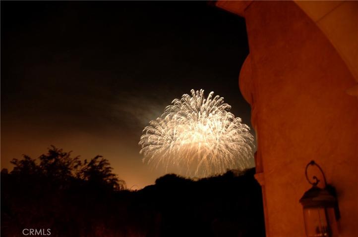 Fireworks visible from home on 4th of July and during Ritz Carlton and Waldorf weddings!