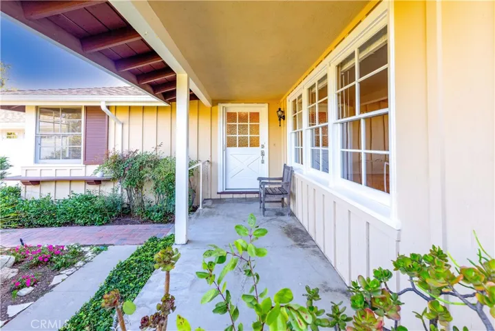 26717 Grayslake Road, Rancho Palos Verdes, California 90275
