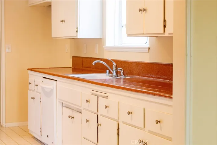 26717 Grayslake Road, Rancho Palos Verdes, California 90275