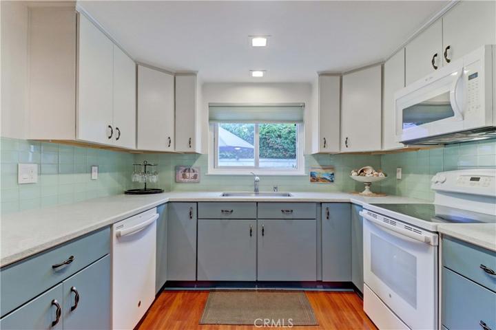 2198 Via Mariposa E Unit D, Laguna Woods, California 92637