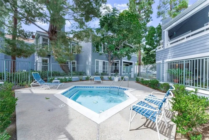 35 Hartford Drive Unit 18, Newport Beach, California 92660