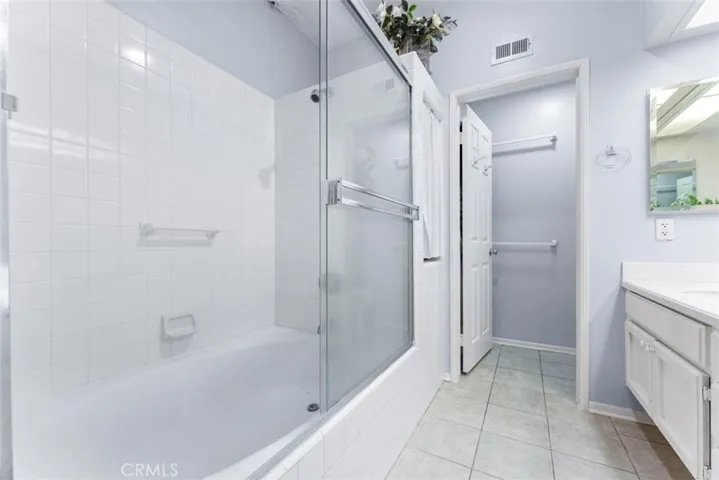 35 Hartford Drive Unit 18, Newport Beach, California 92660