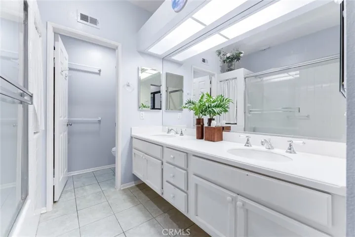 35 Hartford Drive Unit 18, Newport Beach, California 92660