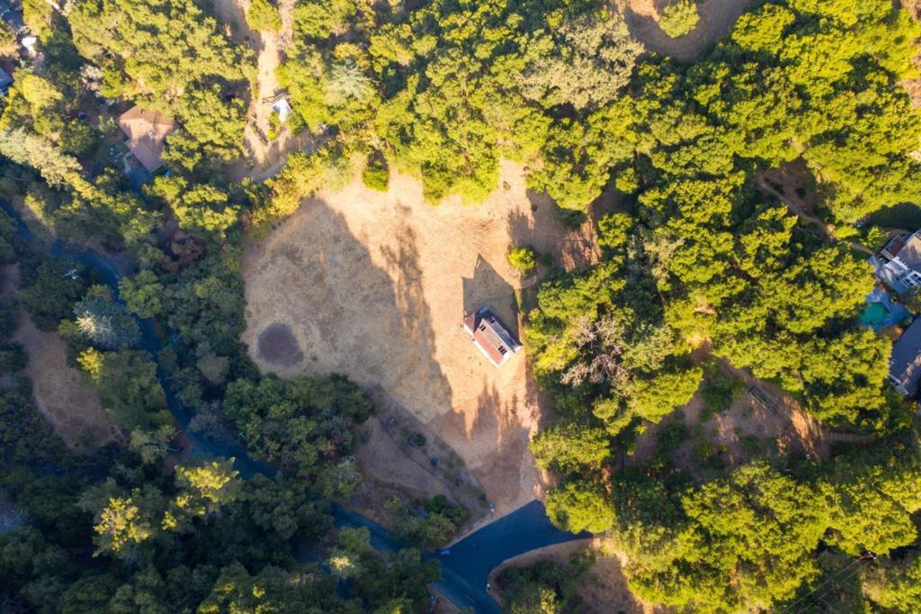 22040 Regnart Road, Cupertino, California 95014 home-pic-15
