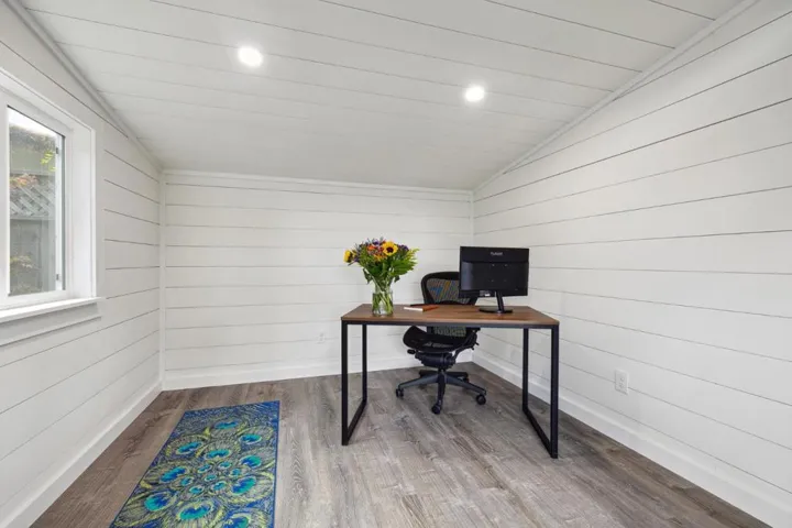 49 Lorelei Lane, Menlo Park, California 94025