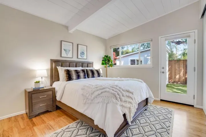 49 Lorelei Lane, Menlo Park, California 94025