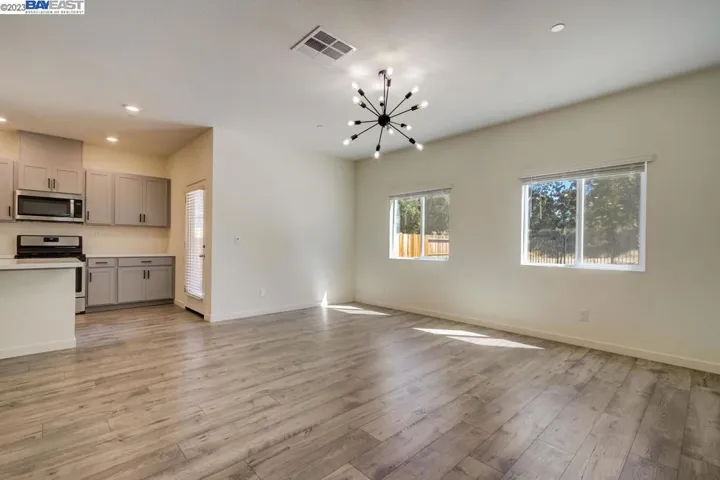 2026 Jamison Creek Way, Plumas Lake, California 95961
