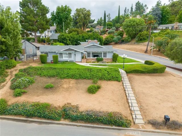 1285 W Crescent Avenue, Redlands, California 92373