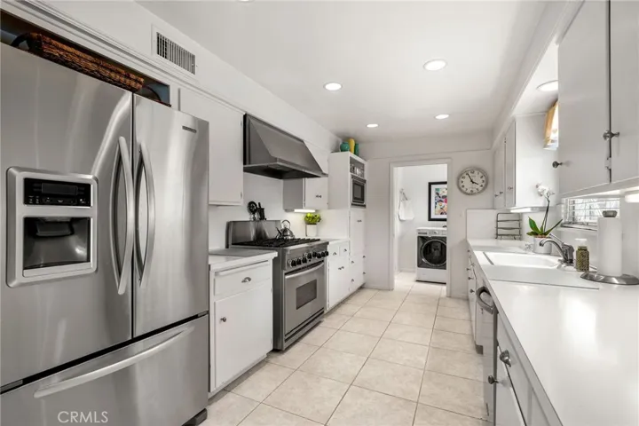 1285 W Crescent Avenue, Redlands, California 92373