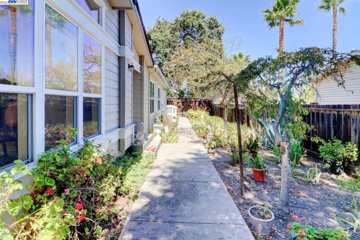 150 Mayhew Way, Walnut Creek, California 94597
