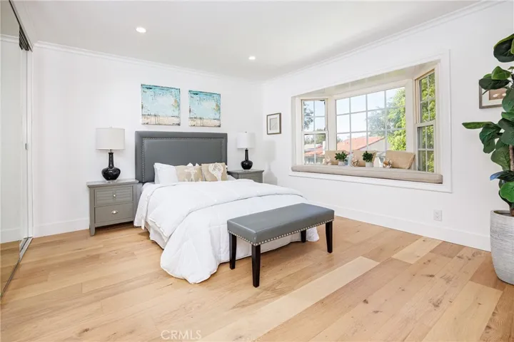 512 Laver Way, Newport Beach, California 92660