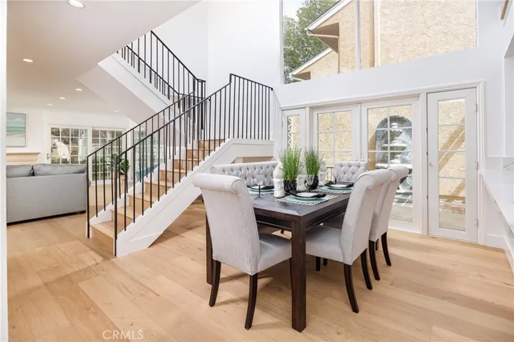 512 Laver Way, Newport Beach, California 92660