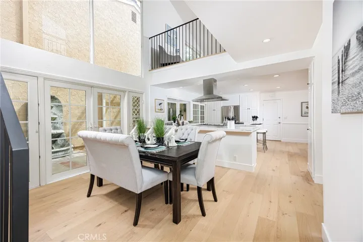 512 Laver Way, Newport Beach, California 92660