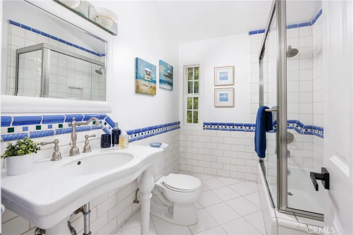512 Laver Way, Newport Beach, California 92660