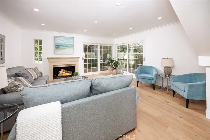 512 Laver Way, Newport Beach, California 92660