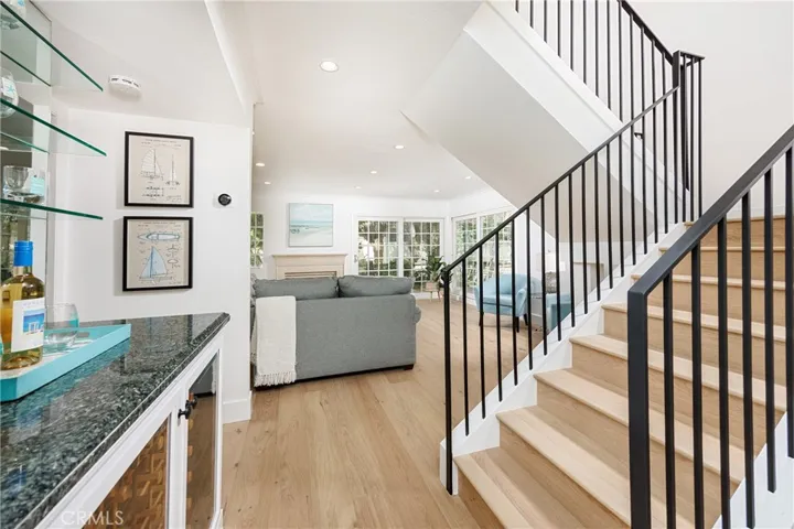 512 Laver Way, Newport Beach, California 92660