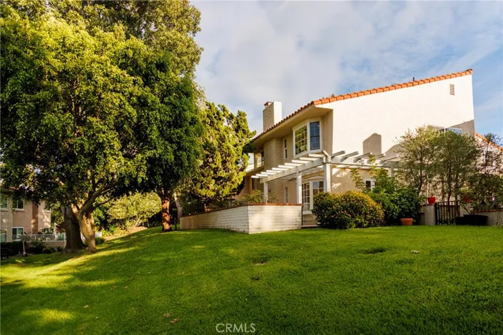 512 Laver Way, Newport Beach, California 92660