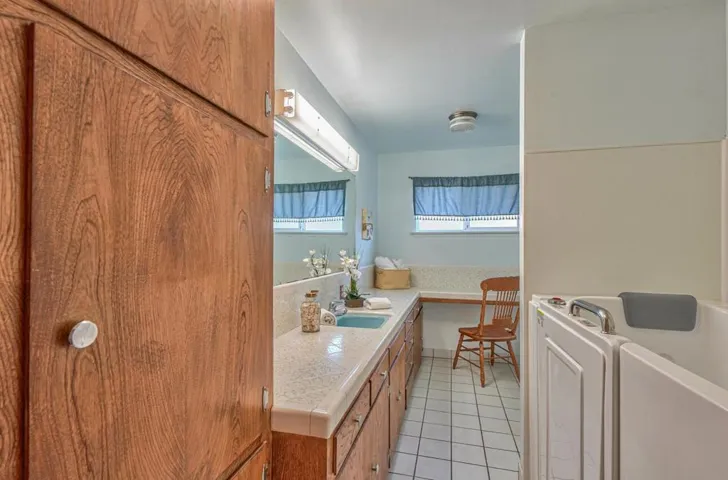 18675 Pesante Road, Salinas, California 93907