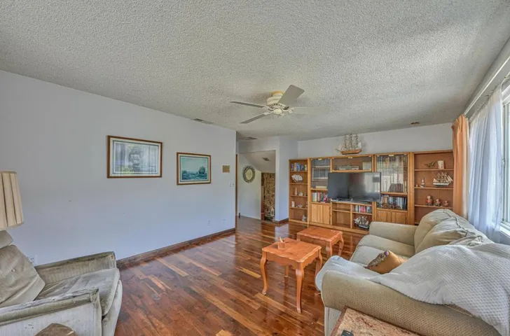 18675 Pesante Road, Salinas, California 93907
