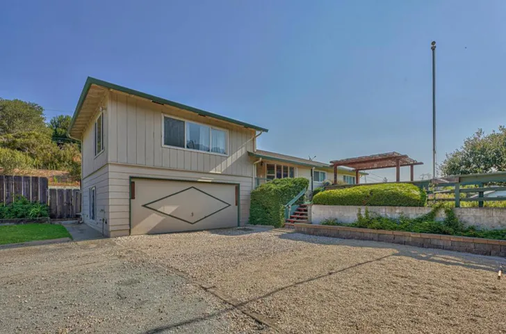 18675 Pesante Road, Salinas, California 93907