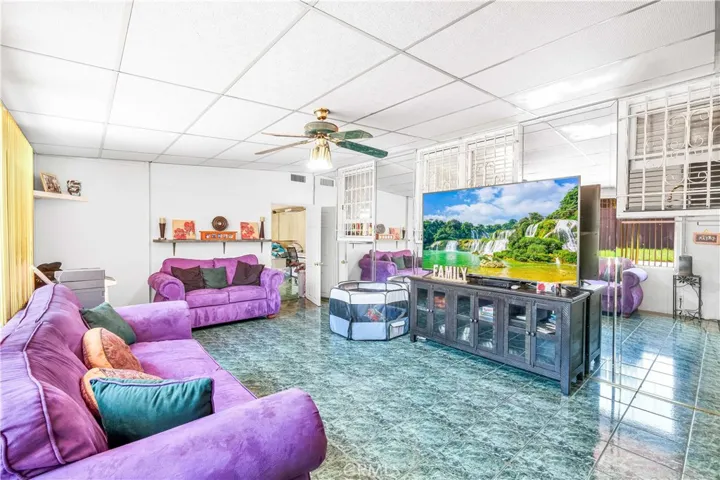 12210 Berendo Avenue, Los Angeles, California 90044