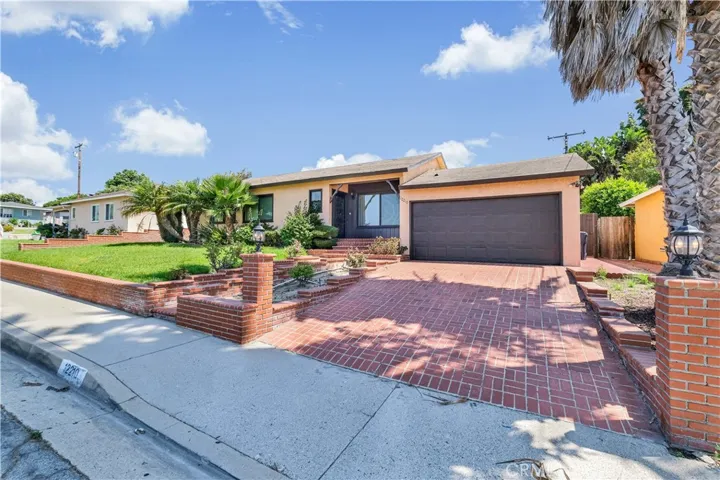 12210 Berendo Avenue, Los Angeles, California 90044