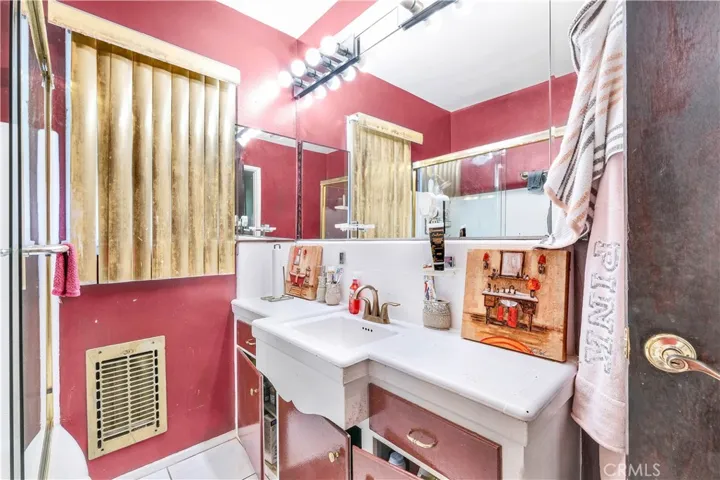 12210 Berendo Avenue, Los Angeles, California 90044