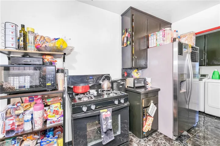 12210 Berendo Avenue, Los Angeles, California 90044