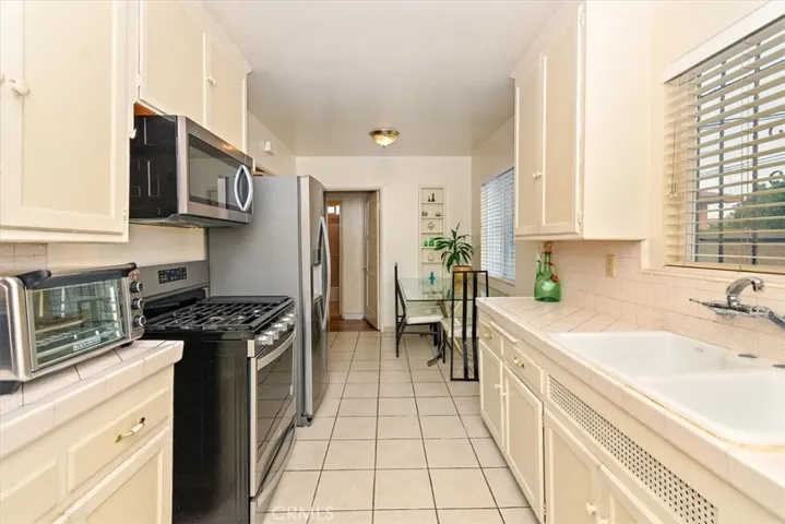 14609 S Aprilia Avenue, Compton, California 90220
