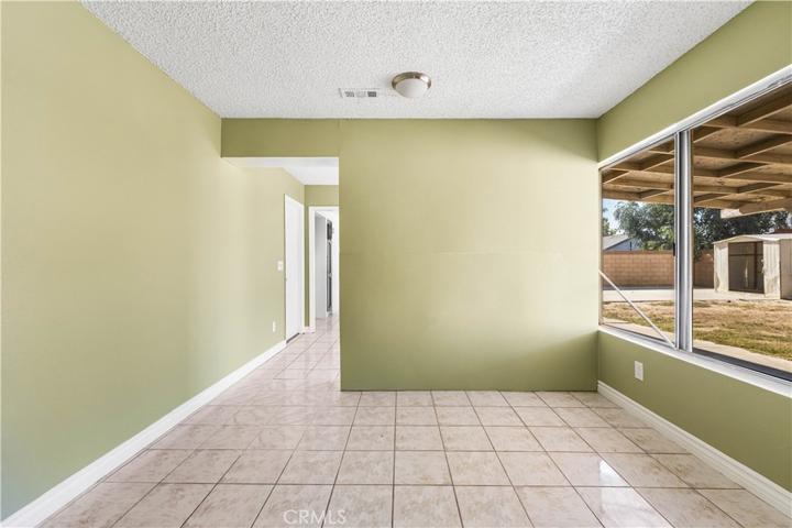 45137 Watford Avenue, Lancaster, California 93535