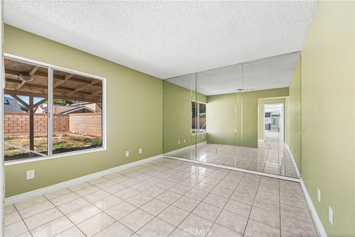 45137 Watford Avenue, Lancaster, California 93535