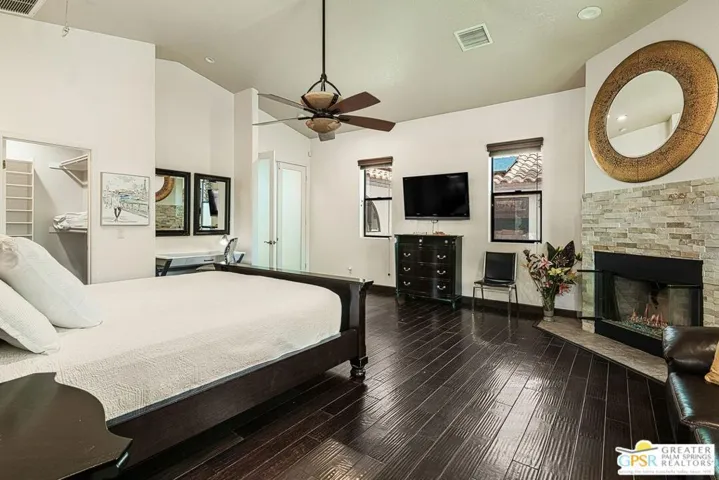 2081 S Bobolink Lane, Palm Springs, California 92264