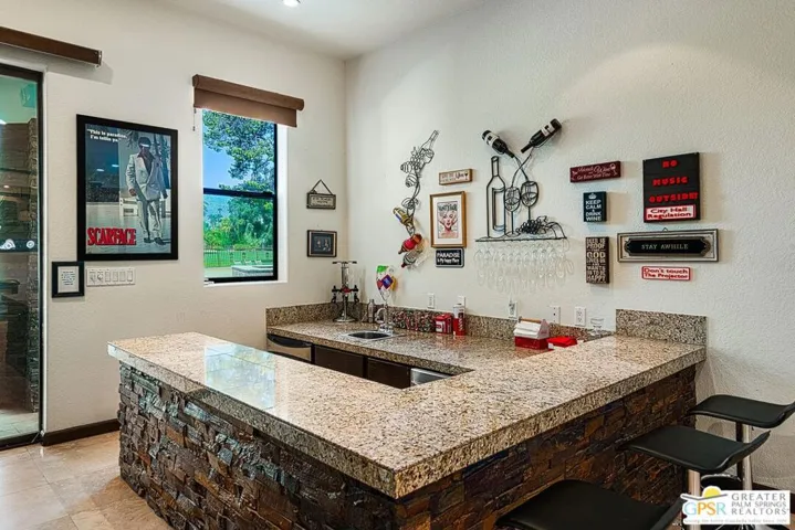 2081 S Bobolink Lane, Palm Springs, California 92264