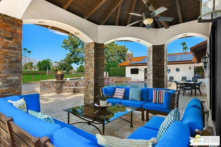 2081 S Bobolink Lane, Palm Springs, California 92264