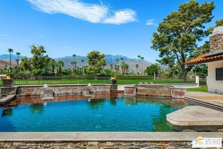 2081 S Bobolink Lane, Palm Springs, California 92264