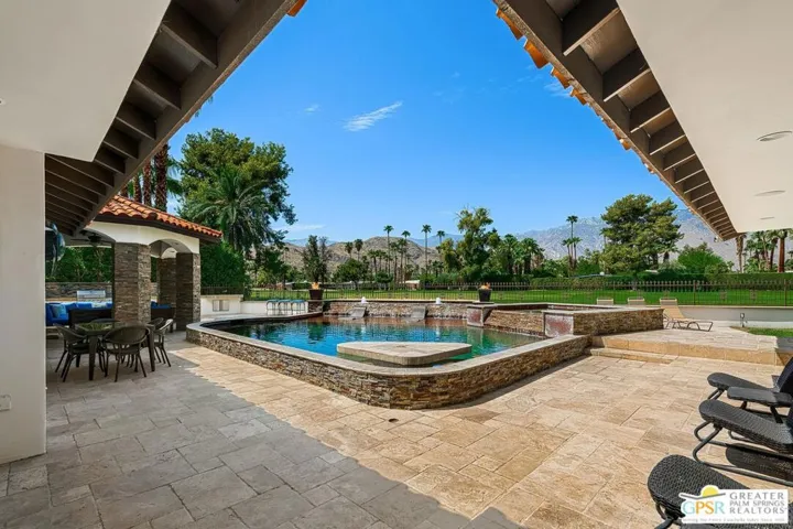 2081 S Bobolink Lane, Palm Springs, California 92264