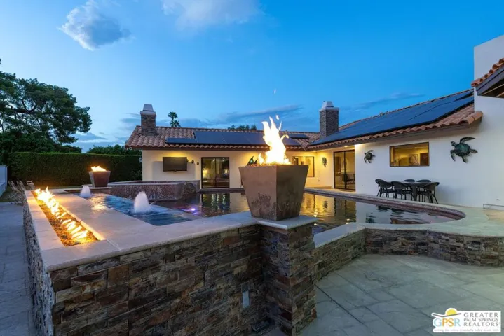 2081 S Bobolink Lane, Palm Springs, California 92264